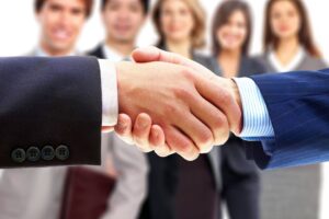 zdjęcie podglądowe tematu artykułu jakim jest zwolnienie z pracy