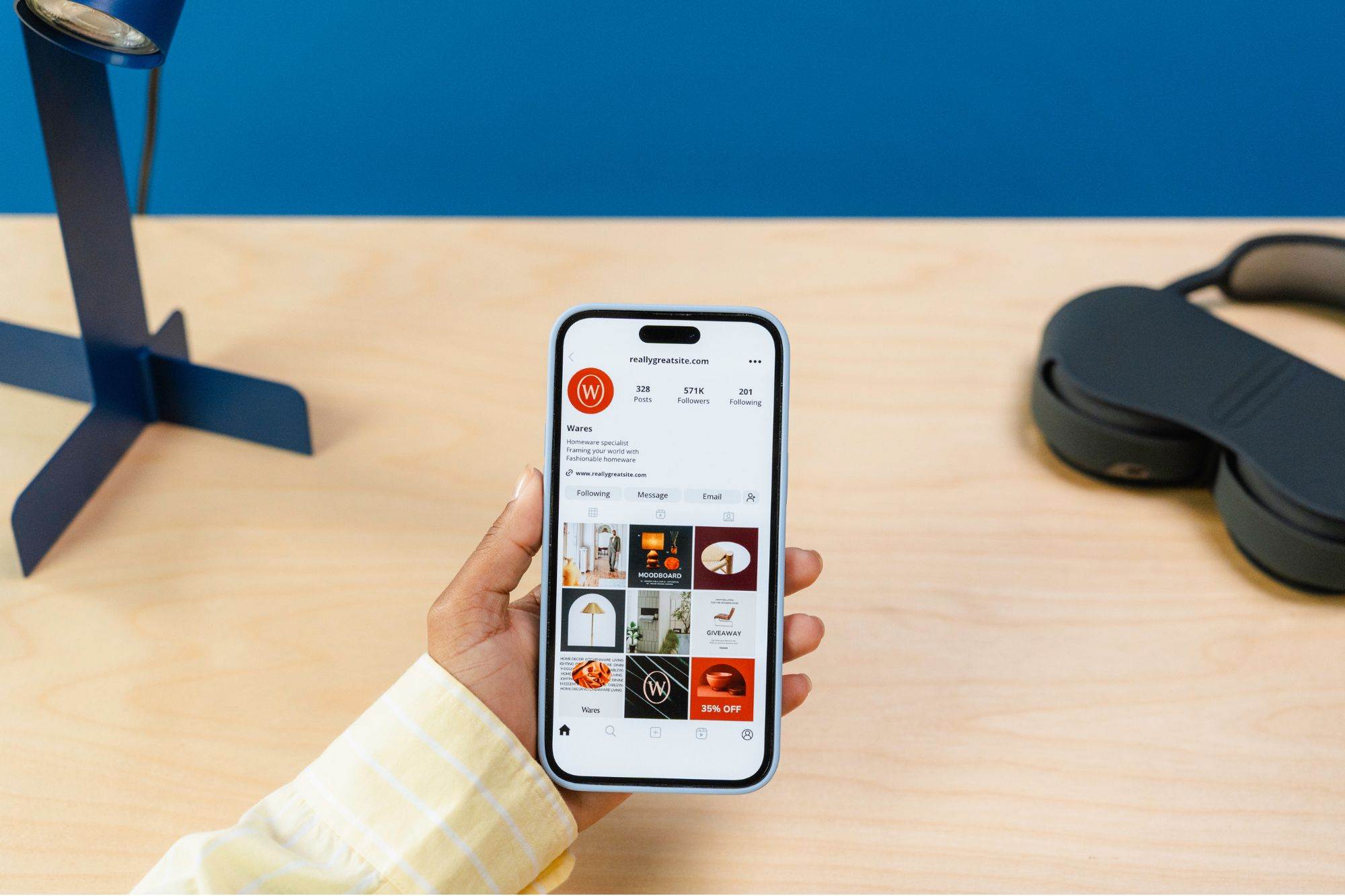 zdjęcie podglądowe tematu artykułu jakim są media społecznościowe